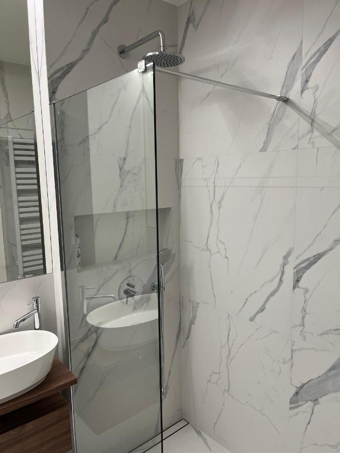 Warsaw Home Suites Esterno foto
