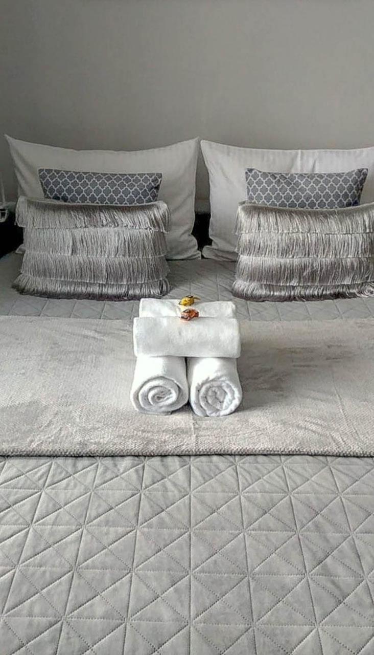 Warsaw Home Suites Esterno foto
